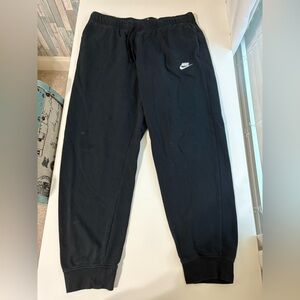 Nike Black Tapered Sweatpants for Comfort and Style